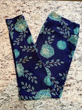 LuLaRoe Navy Floral Leggings with Teal and Cream Flowers